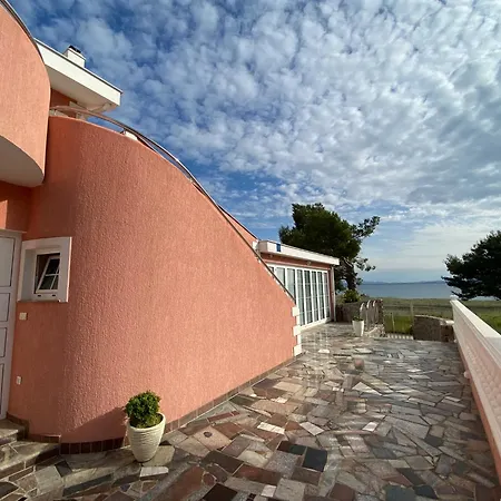 Niko Apartamento Nin