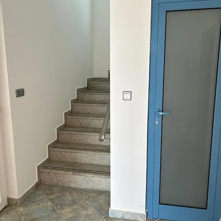 Niko Apartamento Nin